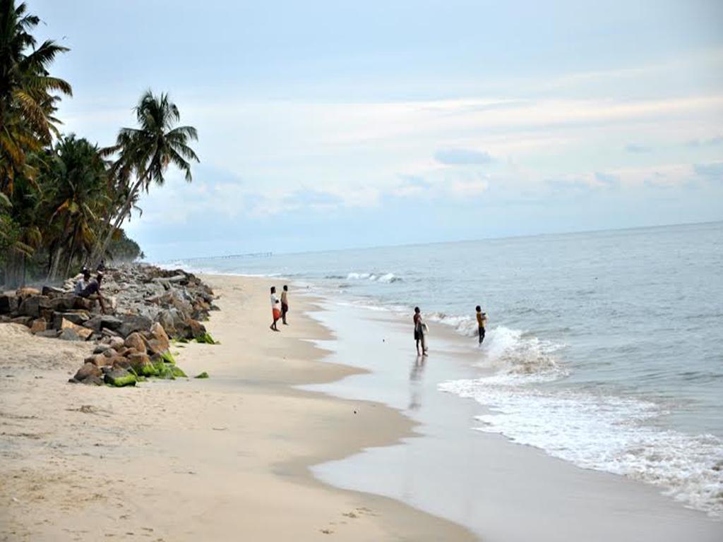 Angeo Beach House Alappuzha Ruang foto