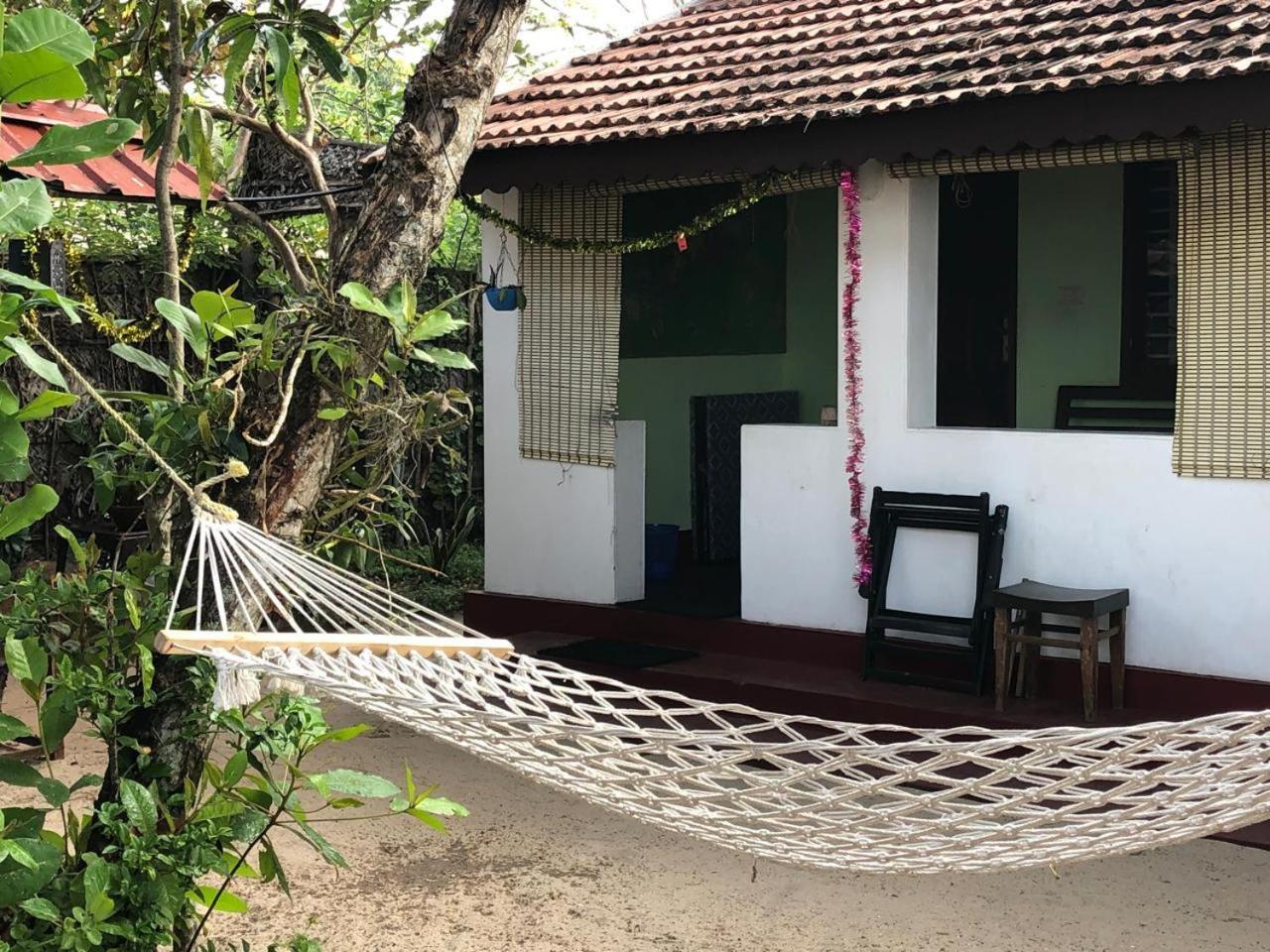 Angeo Beach House Alappuzha Bagian luar foto