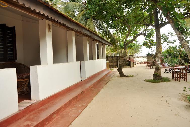 Angeo Beach House Alappuzha Bagian luar foto